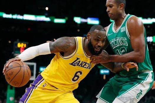 华体会网站-适应能力堪比詹姆斯，霍福德转换角色延长职业生涯