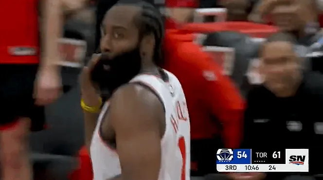 华体会网站-哈登和乔丹-米勒下半场接连命中三分，快船完成本场首次领先